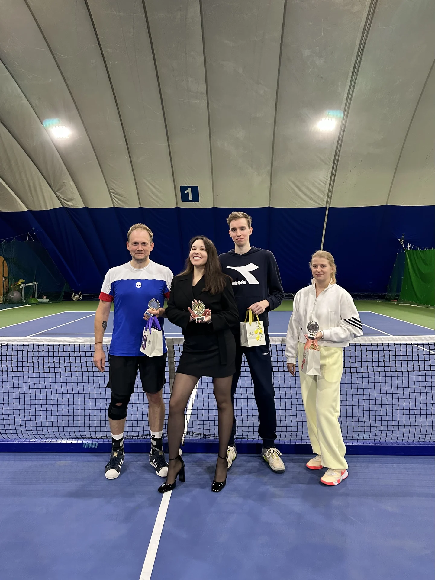 Виктория Серенкова с участником турнира ProTennis Cup